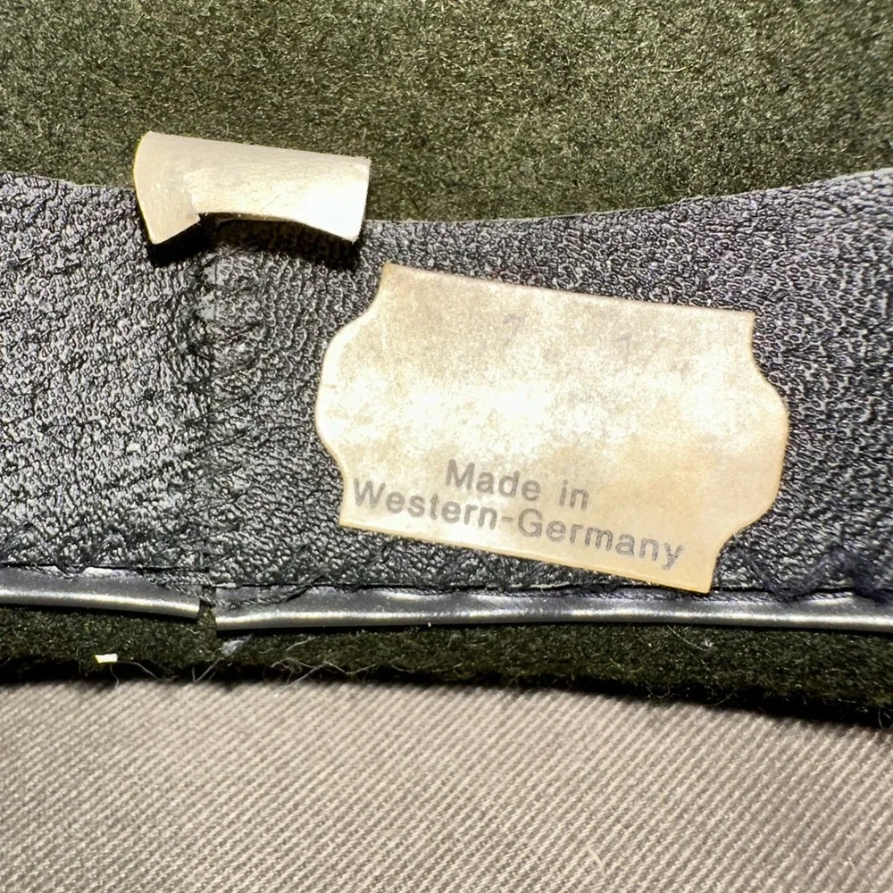 Genuine Vintage Tyrolean hat purchased in Austria - Picture 5 of 7